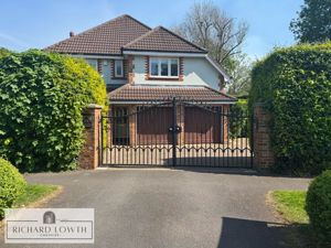 Double Gate Driveway- click for photo gallery